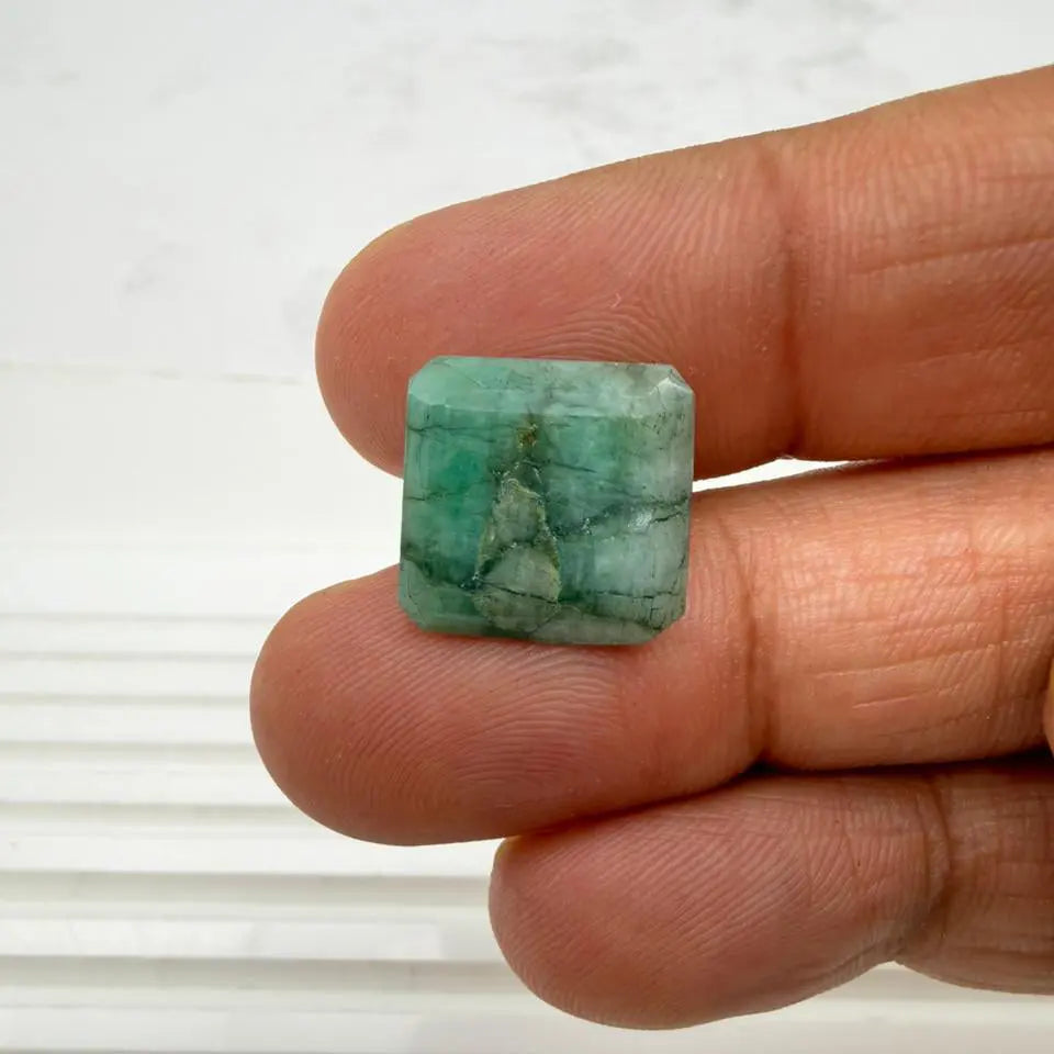 AA+ Quality SQUARE MIXED NATURAL EMERALD, GREEN COLORED, INDIAN GEMSTONE, WEIGHT 10.8 CTS